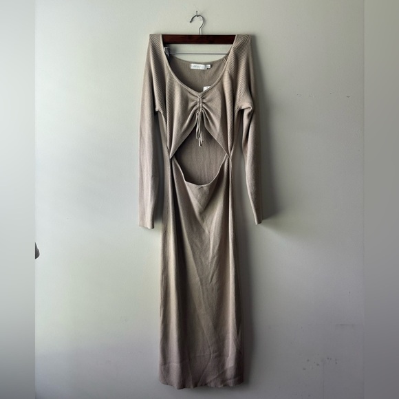 NWT all in favor midi long sleeve‎ dress size L - Picture 1 of 4